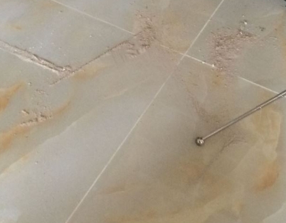 泰兴瓷砖空鼓维修公司分享粘合剂选择不当在瓷砖铺贴过程中可能导致以下问题