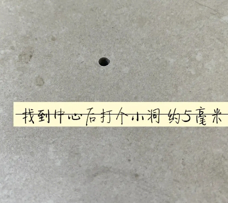 泰兴瓷砖空鼓维修公司专业解答在瓷砖铺贴过程中，如果砂料搅拌不均匀，将会带来以下问题
